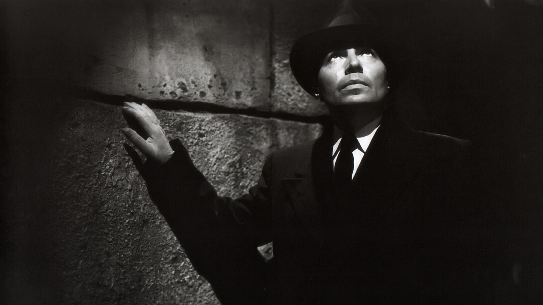 James Mason as Elyeza Bazna in the Five Fingers movie