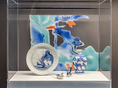 In search of imperfection: The Macdonald Collection of japanese and japanese-inspired ceramics, exhibition view. Courtesy of Gardiner Museum