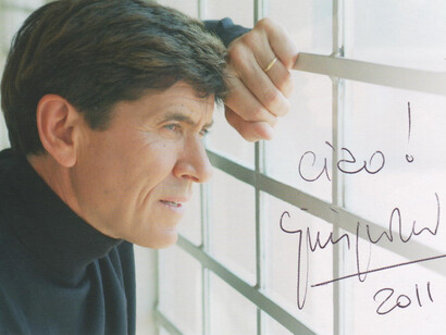 Un autografo del cantante Gianni Morandi