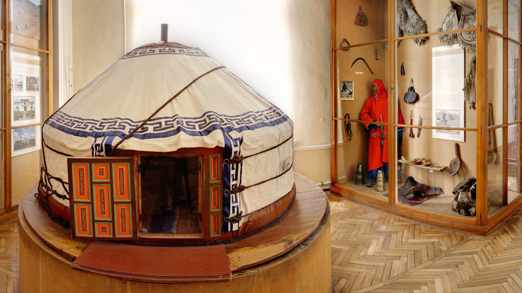 Mongolia, exhibition view. Courtesy of Kunstkamera