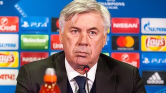 Carlo Ancelotti ha vinto campionati in Italia, Inghilterra, Francia, Germania e Spagna, rendendolo l'unico allenatore a trionfare nei cinque principali campionati europei