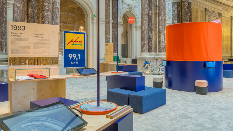 Tune in! Austria in between propaganda and protest, exhibition view. Courtesy of House of Austrian History
