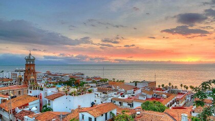 Vista de Puerto Vallarta al atardecer