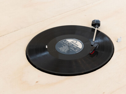 Renata Lucas, Dimanche au parc, vue de l'exposition. Avec l'aimable autorisation de la Pinacoteca