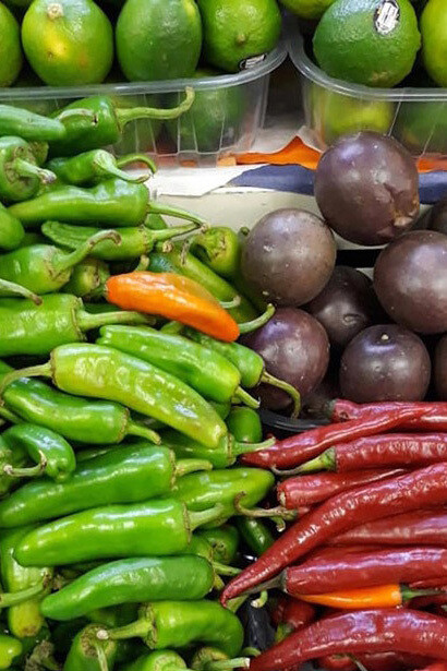 Verdure tipiche al mercato. Ph Raethia Corsini