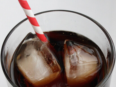 Refresco cargado de calorías