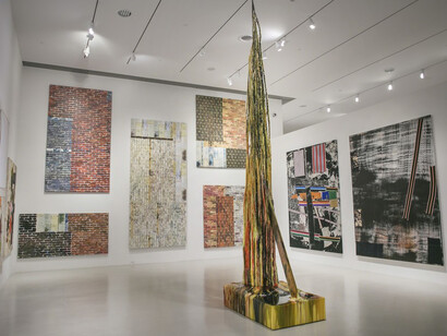 More / Less. Courtesy of De La Cruz Collection