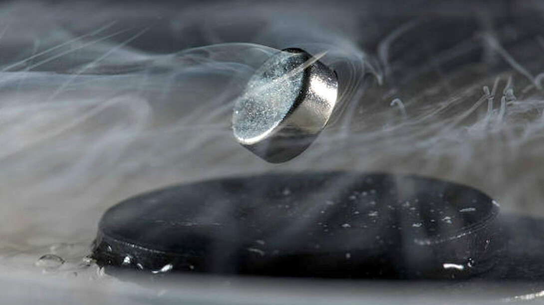 Supercondutor: material que transmite eletricidade sem resistência