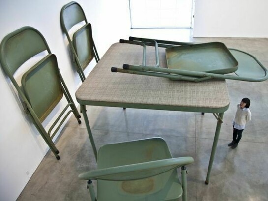 Robert Therrien, No title (Folding table and chairs, green), 2008 Painted metal and fabric Overall dimensions variable. © Robert Therrien. Courtesy Gagosian Gallery. Photography by Ben Lee Ritchie Handler.