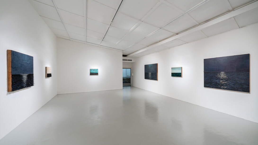 Yoan Capote, Ruido blanco (White noise), exhibition view. Courtesy of Galleria Continua