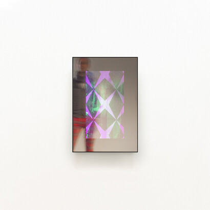 Particolare di Vanity Star Fuchsia, 2011/2012, feltro glitter, specchio polarizzato, software, lcd, webcam, cm 59×40