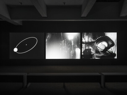 Bruce Conner, Three screen ray, exhibition view. Courtesy of Paula Cooper Gallery 