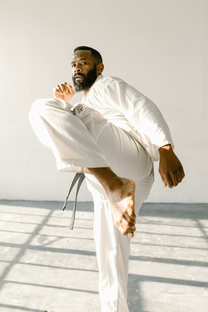 O Jiu-Jitsu também pode ser útil para a defesa pessoal, já que, com golpes simples e bem executados, os praticantes podem se livrar de situações de perigo 