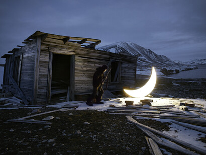 Leonid Tishkov, Journey of the Private Moon in the Arctic, 2010