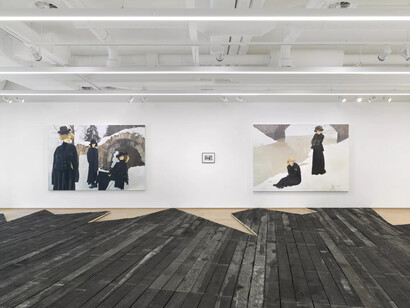 Paulina Olowska, Widows of the wind, exhibition view. Courtesy of Pace Gallery