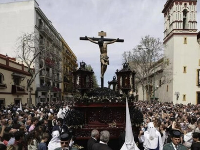 La sede de la Hermandad de los Negritos es la Capilla de Nuestra Señora de los Ángeles, ubicada en la calle Recaredo, frente a la iglesia de San Roque. La hermandad de los negritos de Sevilla, sale en procesión todos los jueves santos. Andalucía,  España