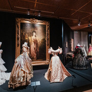 Art and fashion, exhibition view. Courtesy of Calouste Gulbenkian Museum