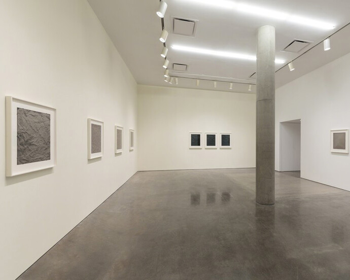 As above, so below, Exhibition view. Courtesy of Yossi Milo Gallery