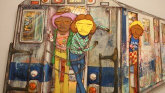 1980, 2020. Técnica mixta con lentejuelas sobre madera aglomerada. "Os Gemeos". Museo Hirshhorn, Washington, D.C.