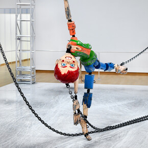 Jordan Wolfson, Exhibition view. Courtesy of Stedelijk