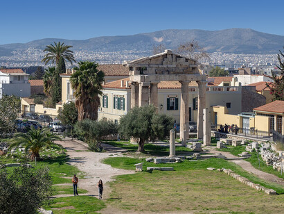 La ciudad-Estado griega es entendida como el espacio ideal para la realización de la vida civilizada, centrada en el florecimiento de las virtudes humanas. Acrópolis de Atenas, Grecia