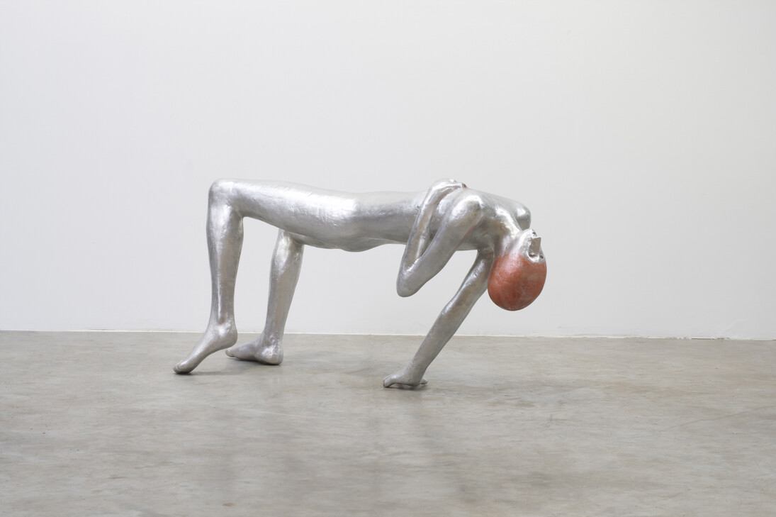 Henk Visch, Lonely feelings on landing #2, 2010.
Aluminium, H 75 x 135 x 48 cm.
Courtesy Tim van Laere Gallery.
© Adagp Paris 2015 / © Henk Visch.
Photo Galerie Tim van Laere.