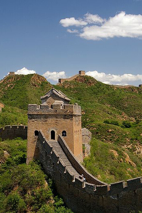 La gran muralla China, construida para protegerse de las grandes migraciones, 
(Siglo V aC- Siglo XVI)