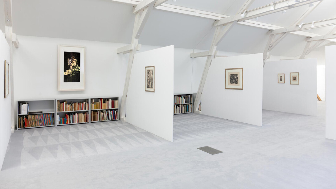 Kirchner und Baselitz, Remix, wiederholung im holzschnitt, ausstellungsansicht. Mit freundlicher genehmigung der Galerie Henze und Ketterer