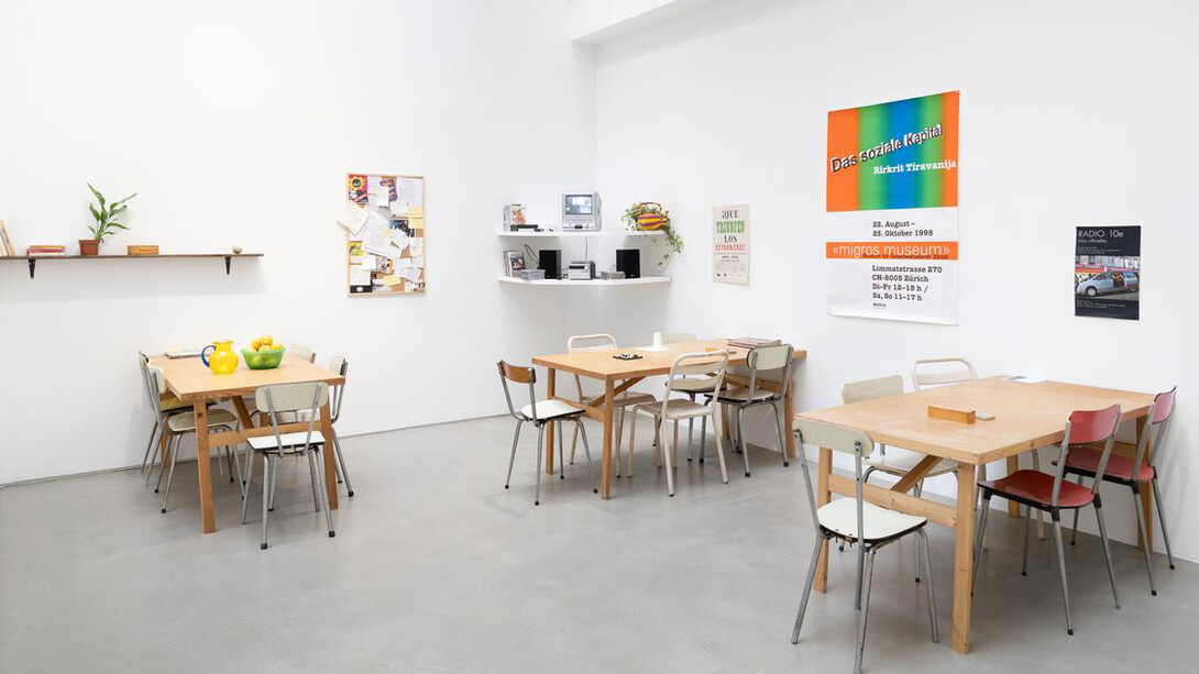 Abraham Cruzvillegas, Rirkrit Tiravanija, Danh Vo, exhibition view. Courtesy of Galerie Chantal Crousel