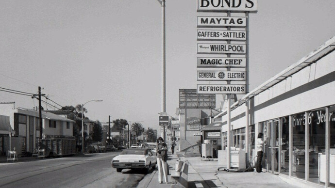 Anthony Hernandez. Courtesy of Yancey Richardson Gallery