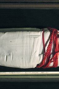 Fam Ricami, La colonna spezzata a Frida Kahlo, biscuit 13x11x11, 2003, foto Marirosa Toscani Ballo
