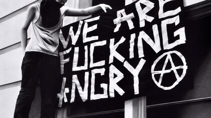 Kepa Garraza (2013), Riot 1, Black Pastel on paper, 140 x 150 cm
