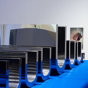Wade Guyton, Zwei Dekaden. MCMXCIX–MMXIX. Courtesy of Museum Ludwig