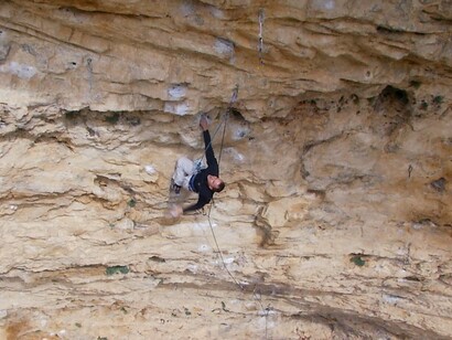 Vía «Margot» 8a+, Cueva de Segovia. Foto de Trilobitepro