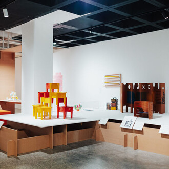 Designing childhood. Une histoire du design pour enfant, vue de l'exposition. Avec l'aimable autorisation du Design Museum