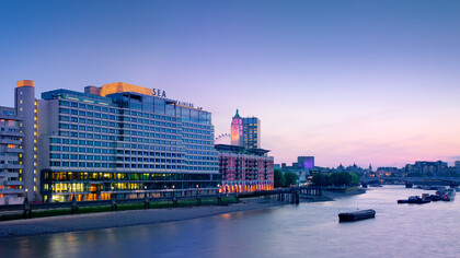 Mondrian Hotel, exterior
