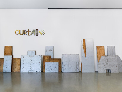 Jack Pierson, Curtains, exhibition view. Courtesy of Regen Projects 