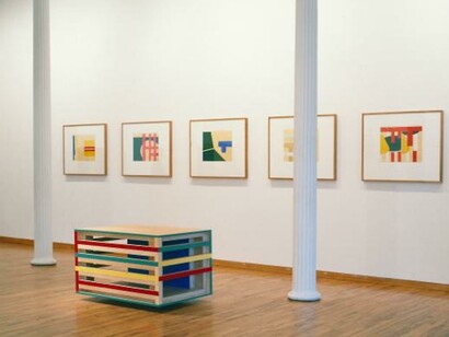 Dream Box (Caraqueño), 1993, Plywood and vinyl paint, 62 x 86.5 x 68.5 cm, Collection of the artist, Installation view at the John Weber, Gallery, New York, 1993 © VEGAP, Bilbao, 2017