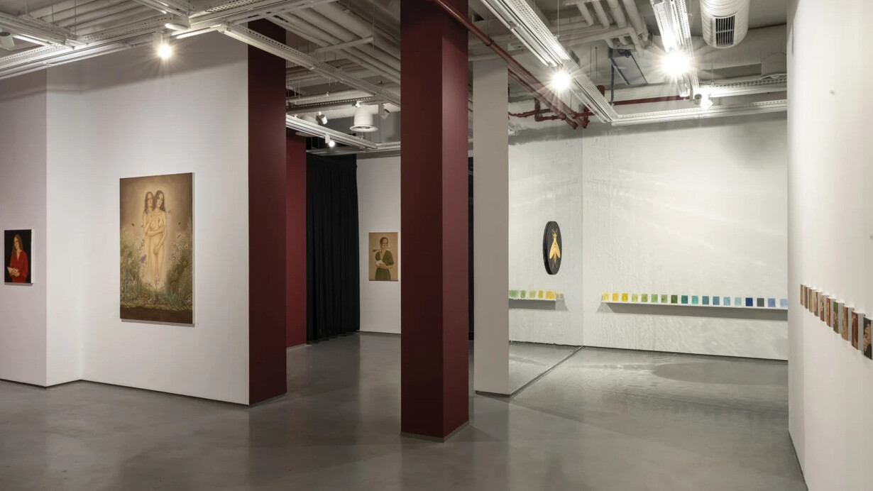 Rugül Serbest, Just die smiling into my eyes, exhibition view. Courtesy of Pi Artworks