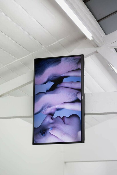 Alice Khalilova, No Adieu, 2014, HD Video, portrait format, looped, P.O.A.
