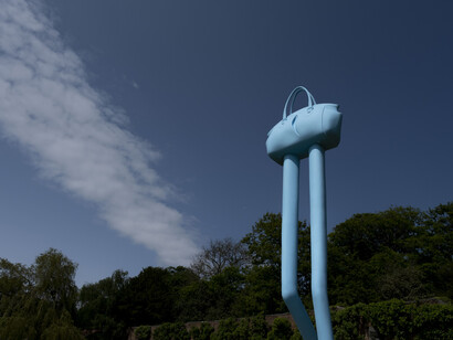 Erwin Wurm, Step (Big), 2021, installation at Yorkshire Sculpture Park, 2023. Courtesy Studio Erwin Wurm and Thaddaeus Ropac Gallery. Photo © Jonty Wilde, courtesy of Yorkshire Sculpture Park