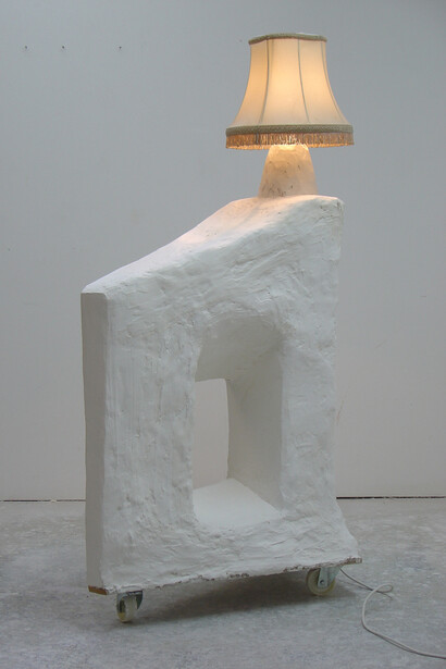 David Ben White, Fabrication of Pleasure 36,
2014, Mixed media, 160 x 90 x 50 cm © David Ben White. Courtesy the artist and l’étrangère