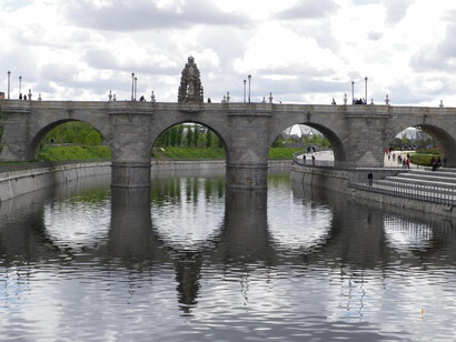 Madrid. Atravesar el Manzanares
