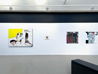 Anne-Mie Van Kerckhoven, Dudoute toaster absolu (AMVK 1981–2025), exhibition view. Courtesy of  Galerie Barbara Thumm 