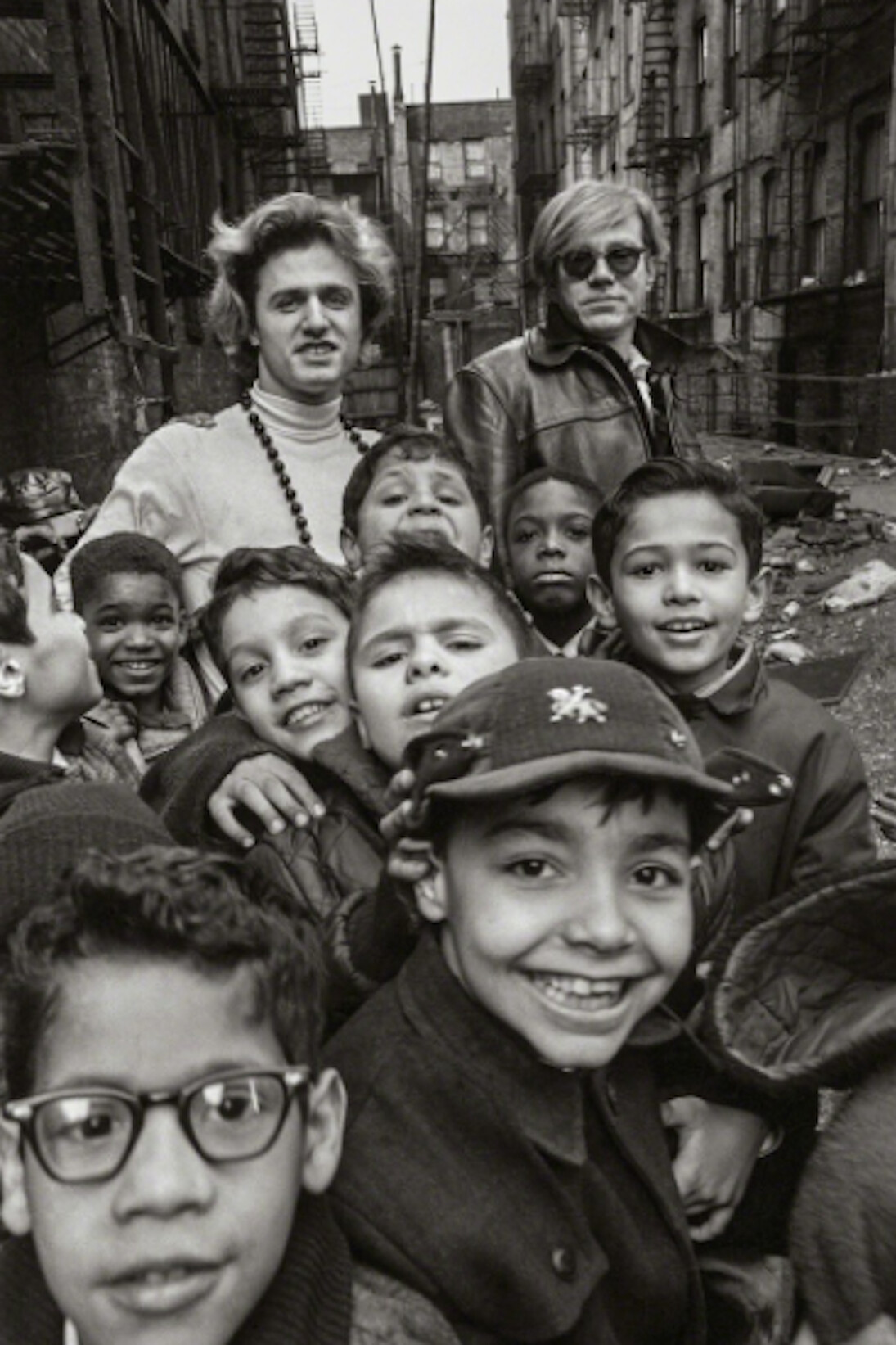 Larry Fink, Fashion Shoot, New York, 1966. Courtesy of Damiani