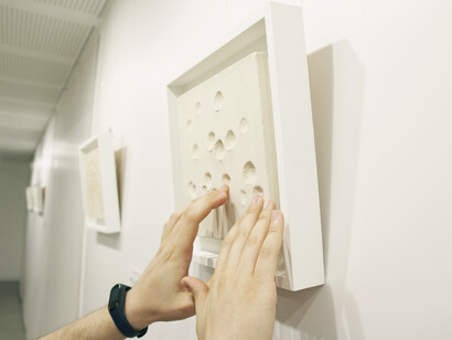 Toccare il suono - Bacchette per timpani, Installazione audiotattile, Andrea Strizzi, Yag Garage, Pescara, Courtesy Andrea Strizzi