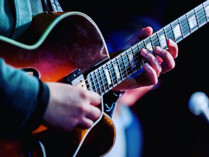 Daniele Cordisco: "I miei artisti preferiti erano Sonny Rollins, Wes Montgomery, Barney Kessel, Joe Pass, George Benson, John Coltrane, Miles Davis, Oscar Peterson e Frank Sinatra, e forse sono ancora oggi i musicisti che mi ispirano maggiormente". © Marco Mantione, (2019)