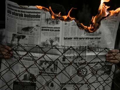 Tartária teria sido uma civilização global com arquitetura monumental, energia livre e um alto grau de conhecimento, mas teria sido destruída e apagada pelos "controladores da história", como governos, acadêmicos e elites secretas