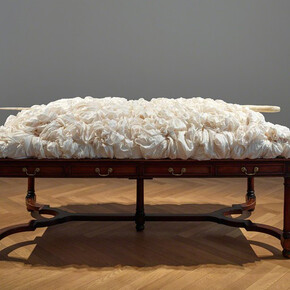 James Lee Byars. Courtesy of Kewenig Galerie