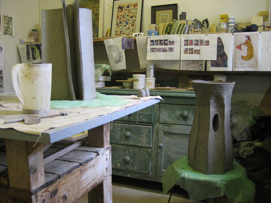 Alison Britton, studio shot (2014), photo © Peter Niczewski